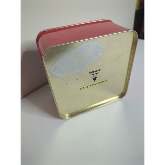 Vintage Betty Boop sitting on the moon metal tin container - Picture 3 of 4